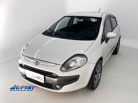 FIAT PUNTO 1.6 ESSENCE 16V FLEX 4P MANUAL